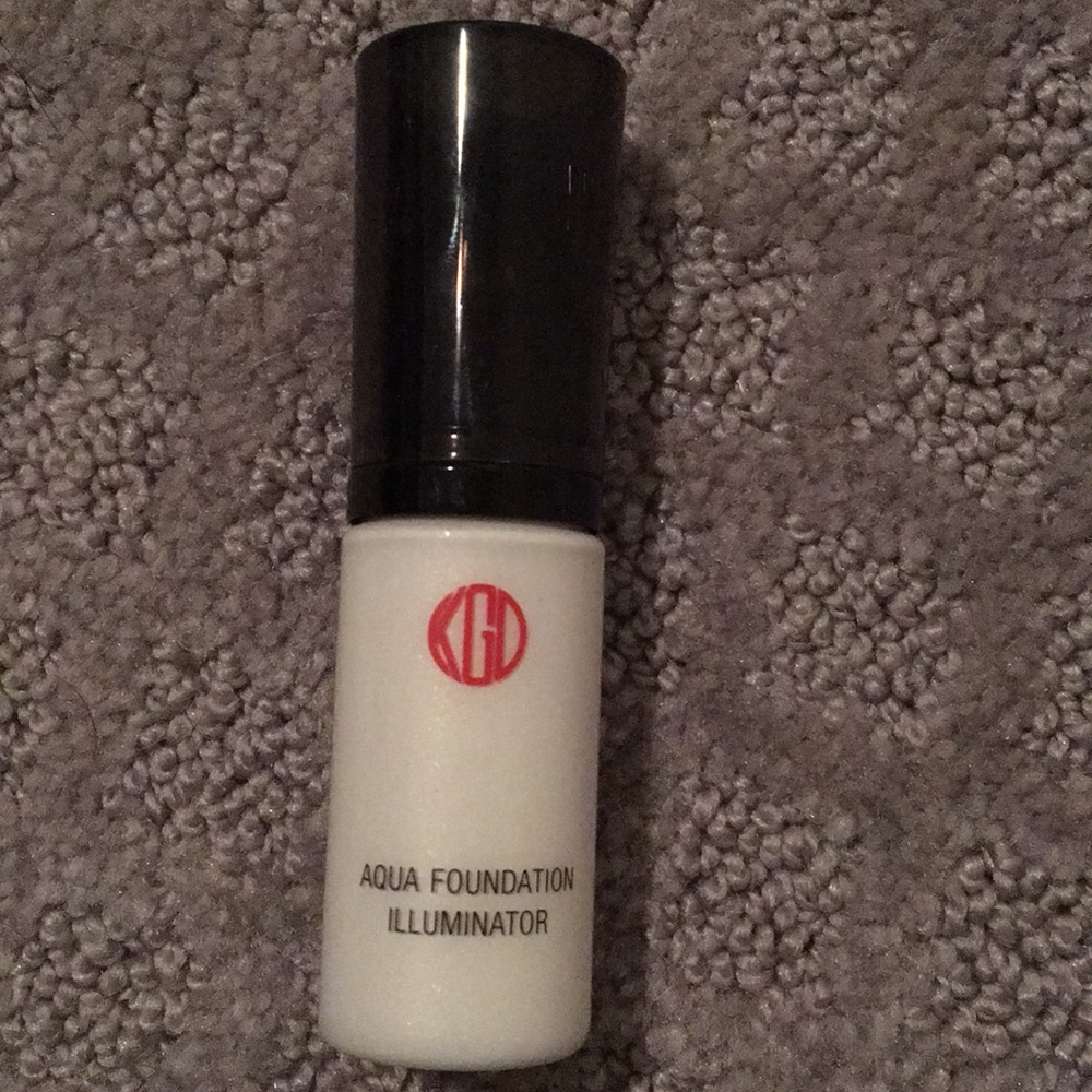 Job Gen Do Aqua Foundation Illuminator, color IL00